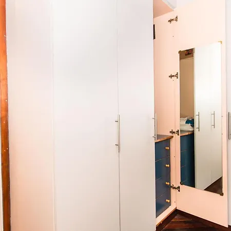 Cenisia Attic Apartment