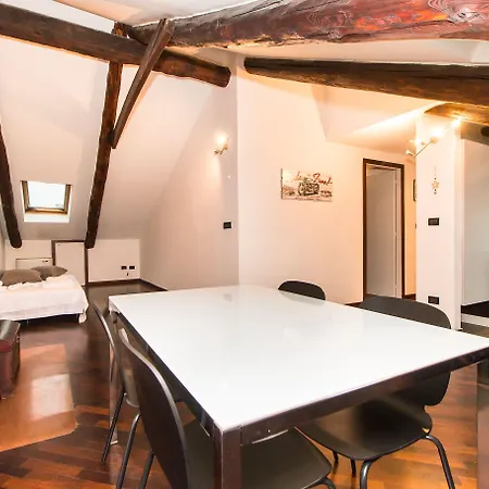 Cenisia Attic