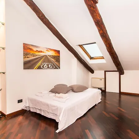 Cenisia Attic