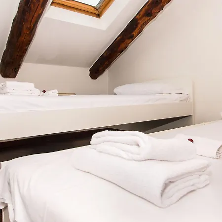 Apartment Cenisia Attic *